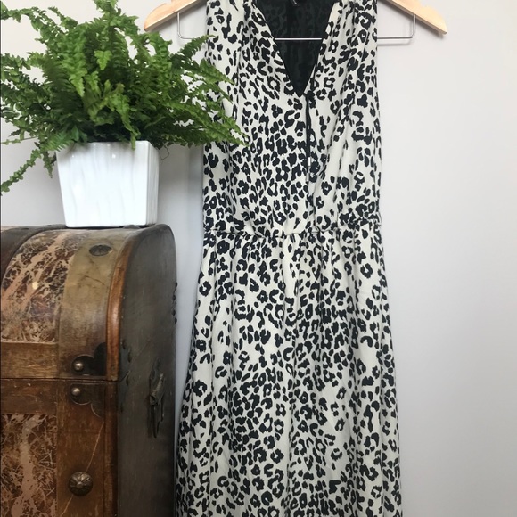 Dress - Picture 4 of 8